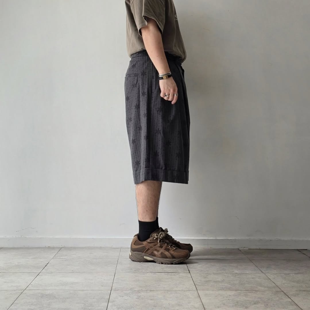 KANEMASA PHIL / 46G Opal Print Gurkha Shorts (Charcoal Print)