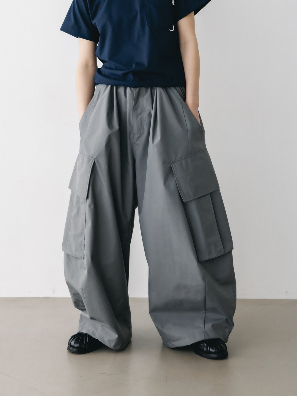 CLESSTE / +Phenix Windstopper ® By Gore-tex Labs City Mega Pocket Balloon Cargo Pants (Charcoal Gray)