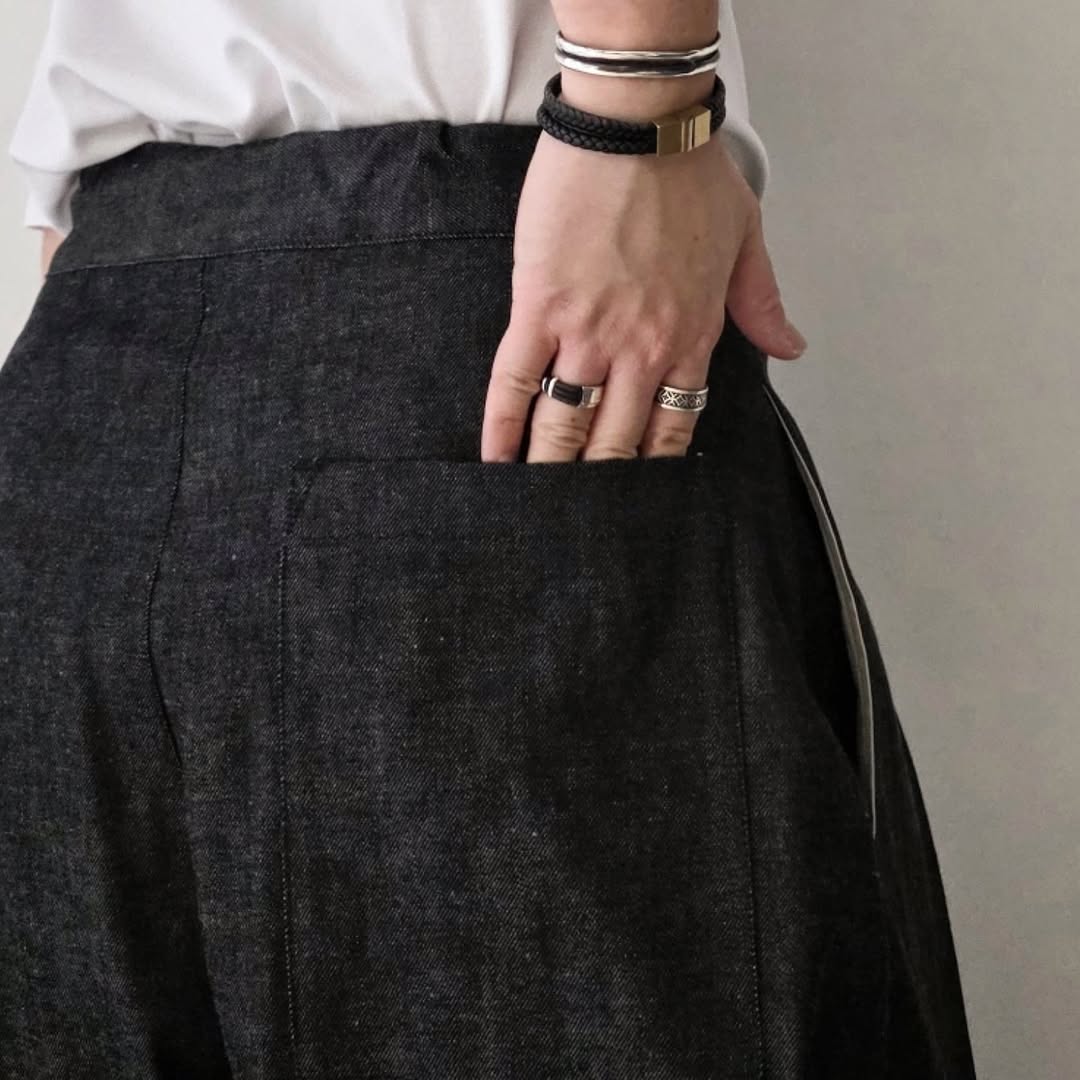 SAGE NATION / Box Pleat Trouser Denim - Raw Black