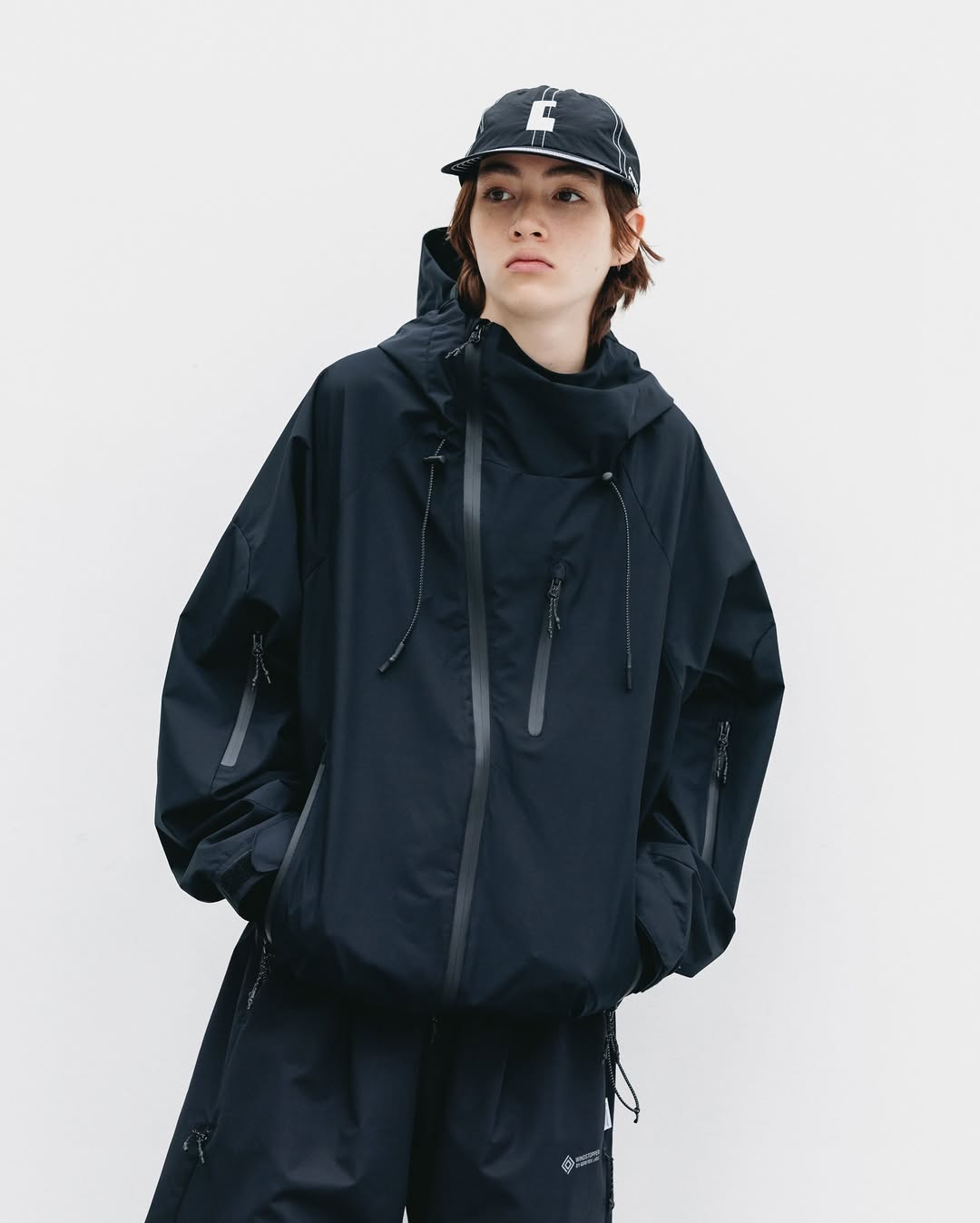 CLESSTE / +Phenix Windstopper ® By Gore-tex Labs City Mountain Jacket (Black)