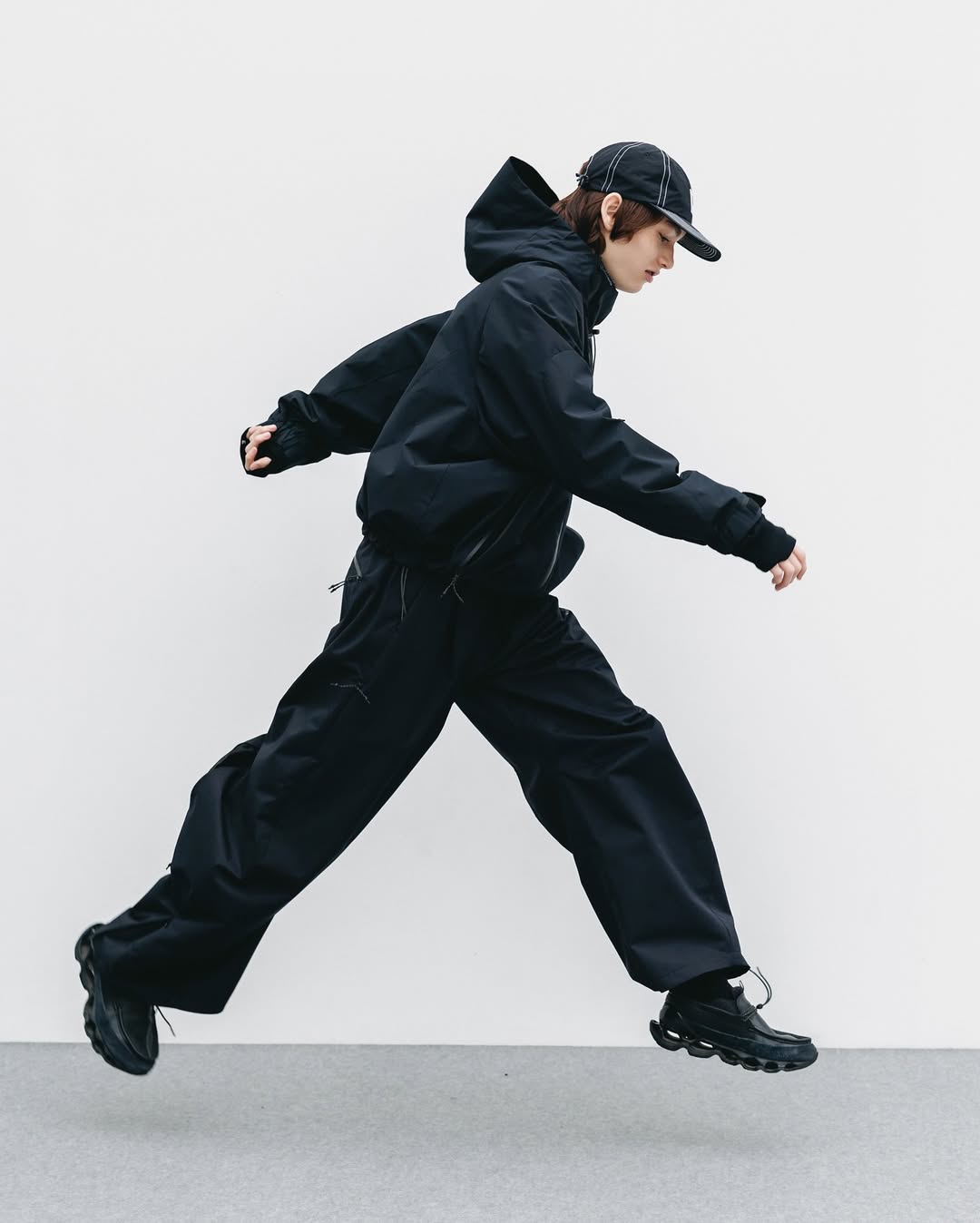 CLESSTE / +Phenix Windstopper ® By Gore-tex Labs City Mountain Jacket (Black)