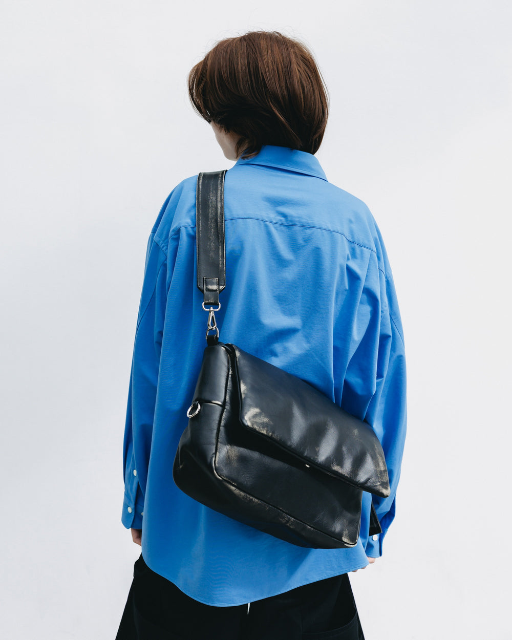 CLESSTE / Vintage Leather Padded Flap Holiday Bag (Black)