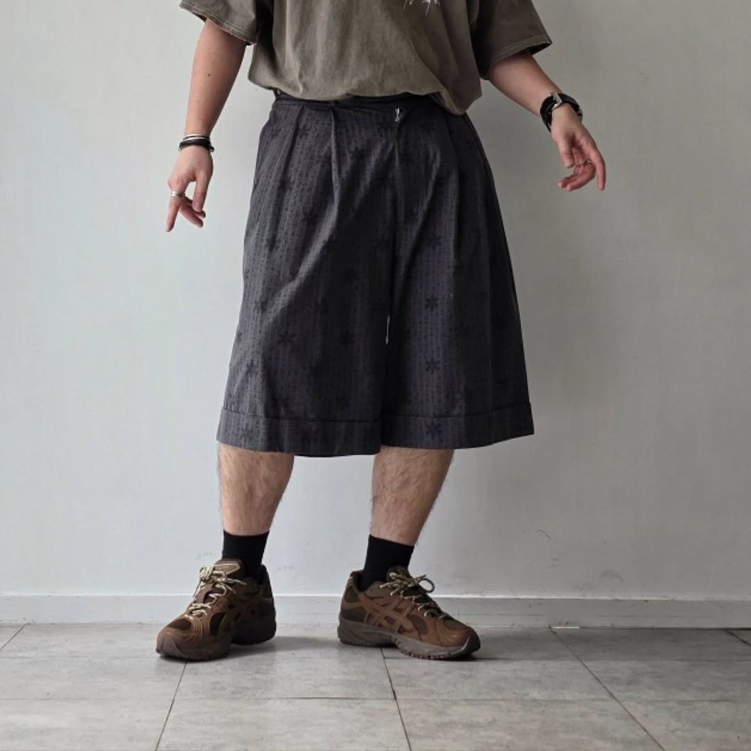 KANEMASA PHIL / 46G Opal Print Gurkha Shorts (Charcoal Print)