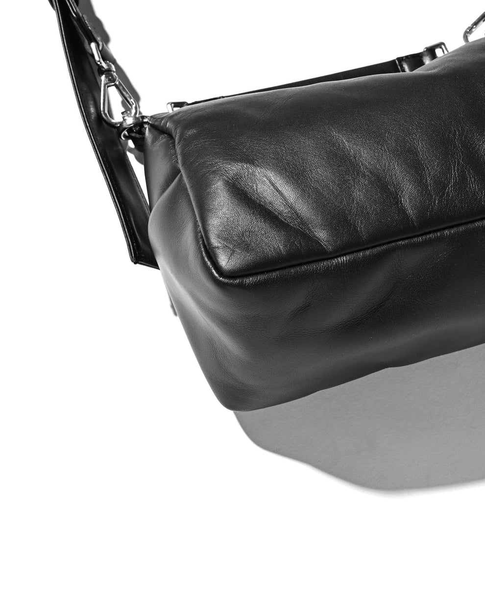 CLESSTE / Leather Day Off Bag Mini (Black)