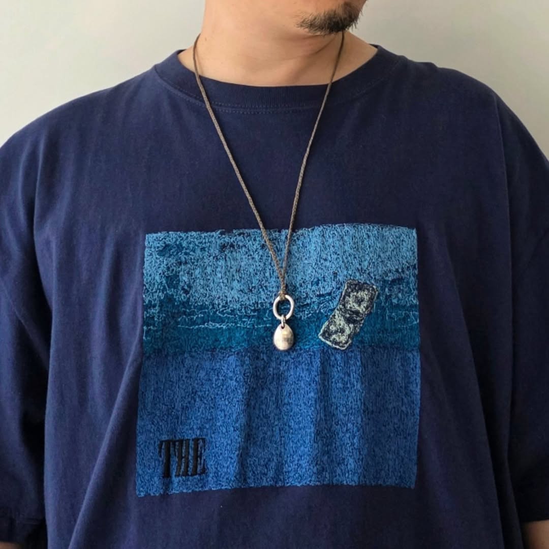 THE JEAN PIERRE / Photo EMB SS Tee (Navy)