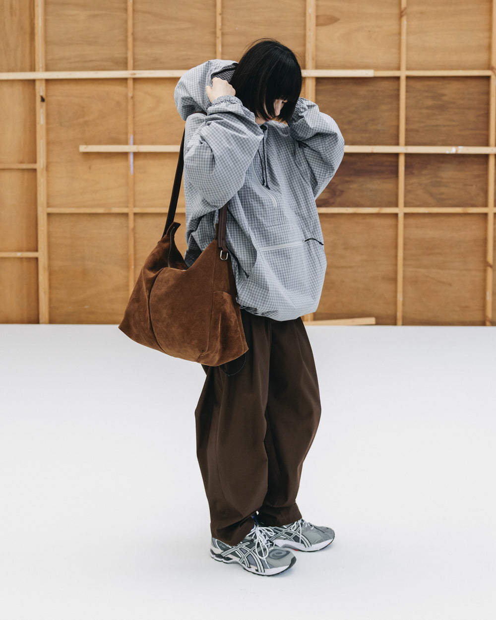 CLESSTE / Suede Nomad Bag (Brown)
