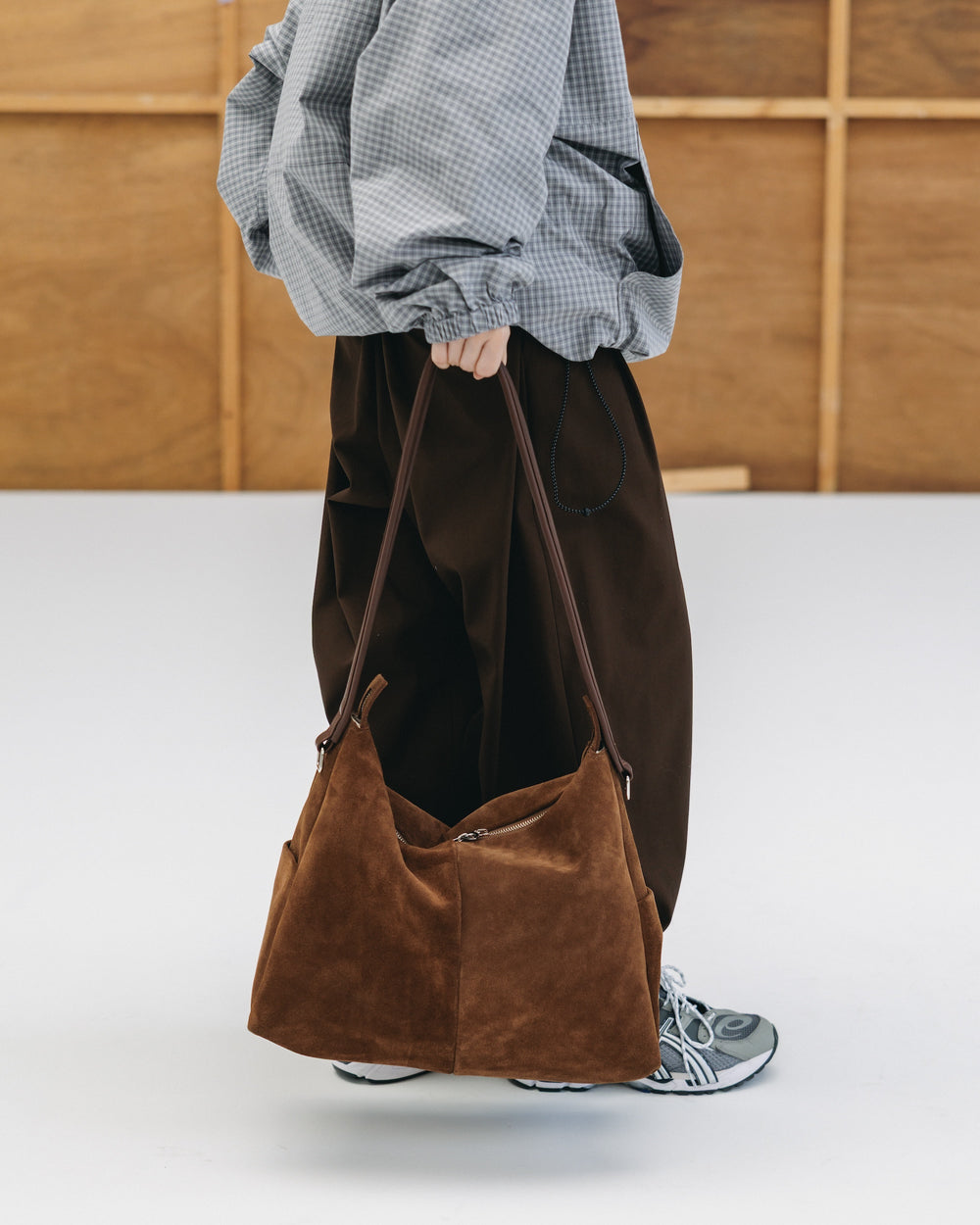 CLESSTE / Suede Nomad Bag (Brown)