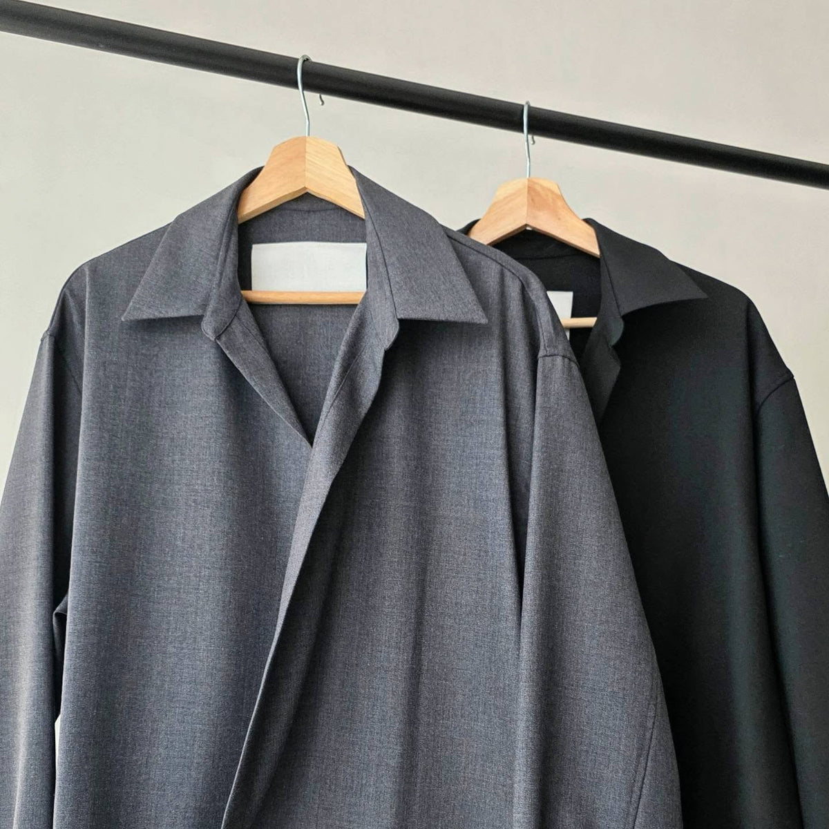 NONNOTTE / Draping Overlap Shirt (Charcoal Top)