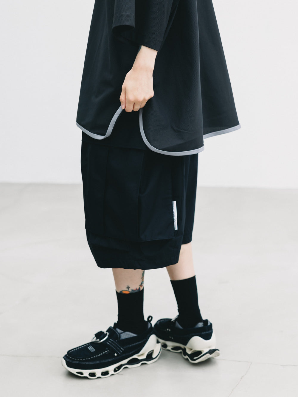 CLESSTE / +Phenix Windstopper ® By Gore-tex Labs City Mega Pocket Balloon Cargo Half Pants (Black)