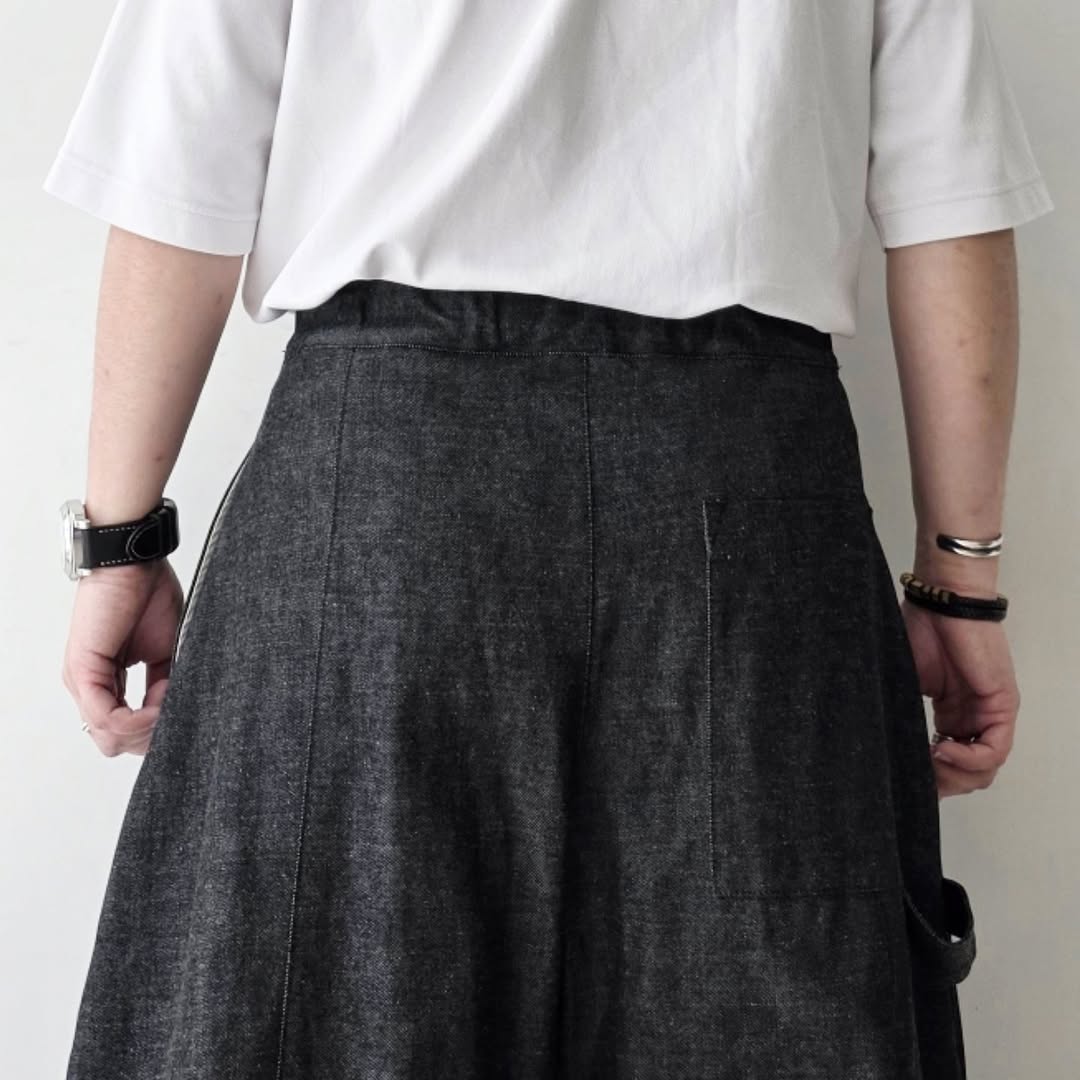 SAGE NATION / Box Pleat Short Denim - Raw Black