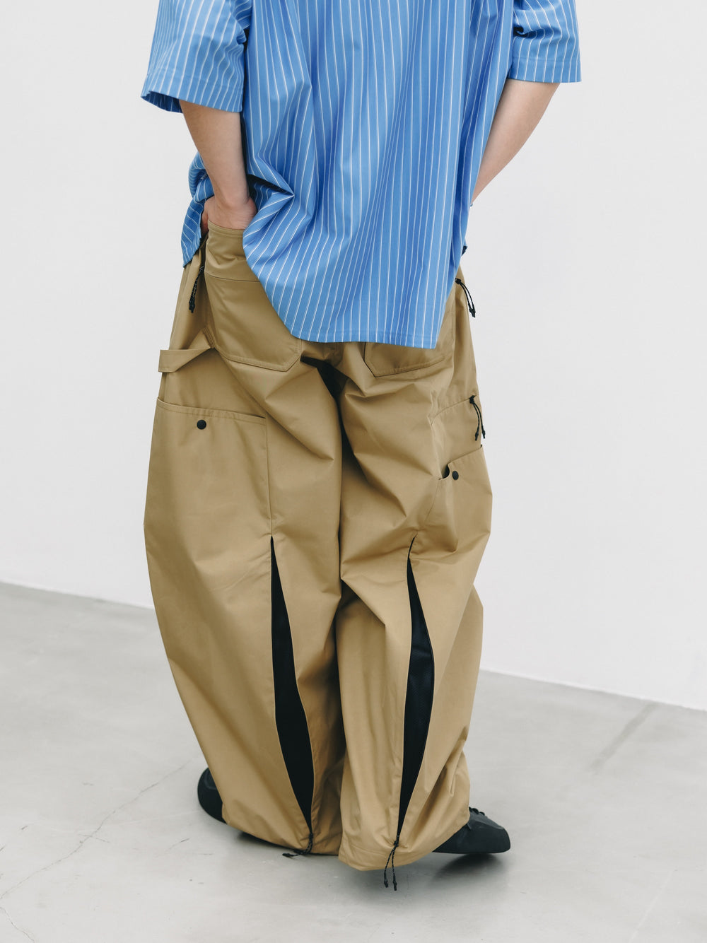 CLESSTE / +Phenix Windstopper ® By Gore-tex Labs City Massive Utility Pants (Camel Beige)