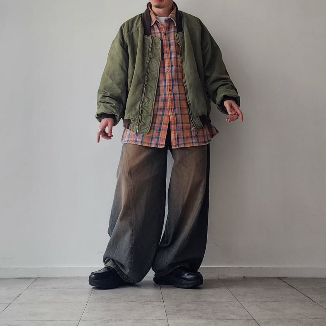 ANCELLM / Faded Bomber Jacket (Khaki)