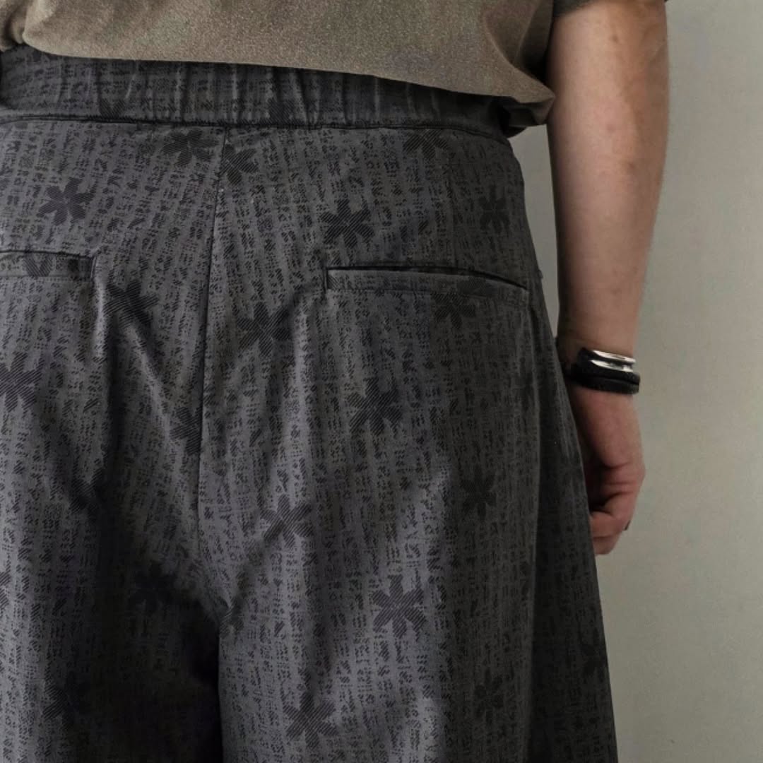 KANEMASA PHIL / 46G Opal Print Gurkha Shorts (Charcoal Print)
