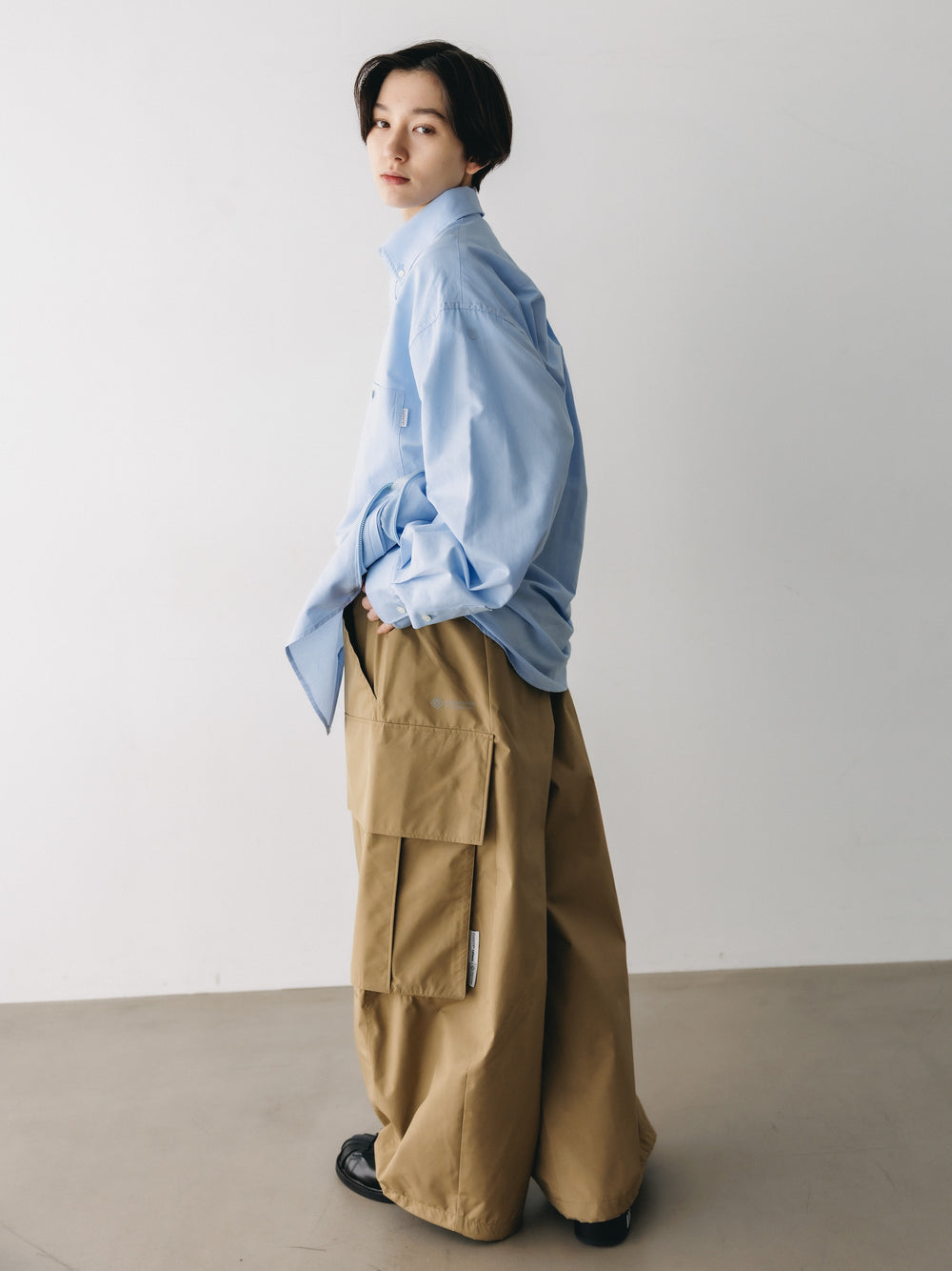 CLESSTE / +Phenix Windstopper ® By Gore-tex Labs City Mega Pocket Balloon Cargo Pants (Camel Beige)