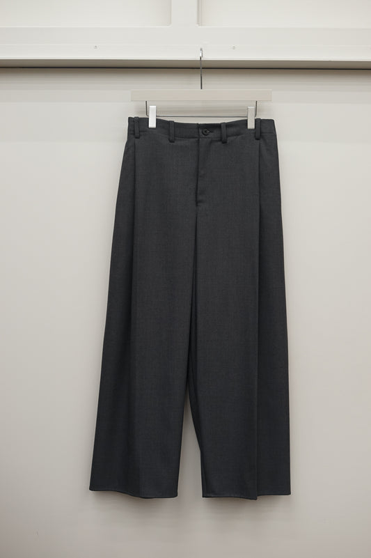 NONNOTTE / Draping Crotch Box Pleats One-Tuck Trousers (Charcoal Top)