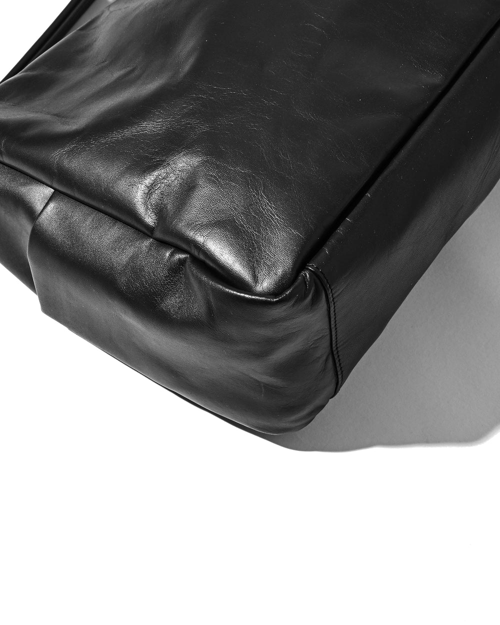CLESSTE / Leather Day Off Bag Large (Black)