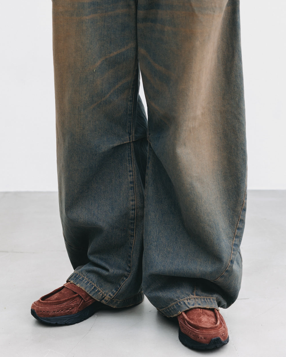 CLESSTE / Vintage Dyed Selvedge Denim Barrel Leg Pants (Vintage Brown)