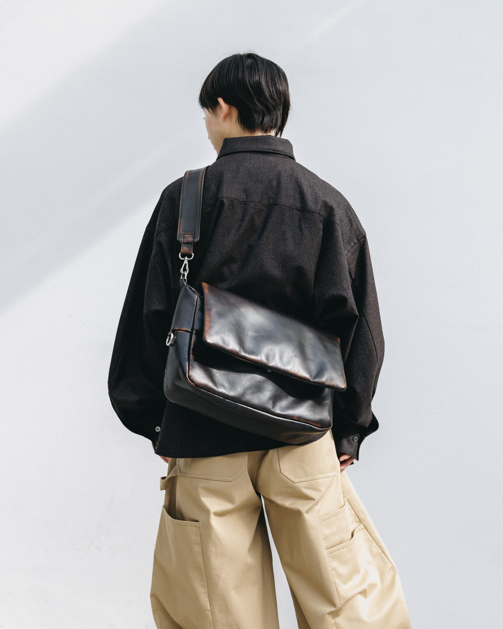 CLESSTE / Vintage Leather Padded Flap Holiday Bag (Brown)