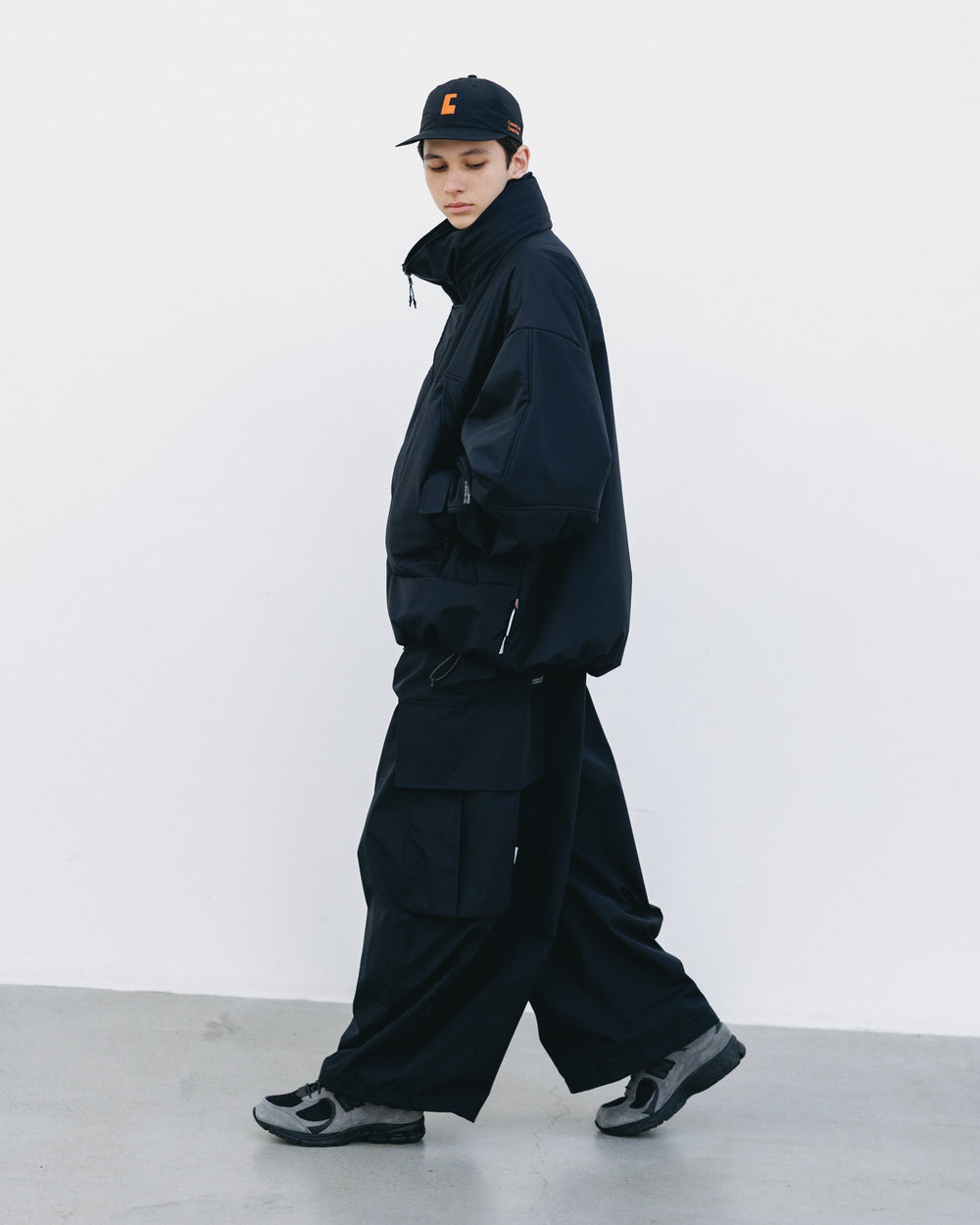 CLESSTE / +Phenix Windstopper ® By Gore-tex Labs City Mega Pocket Balloon Cargo Pants (Black)