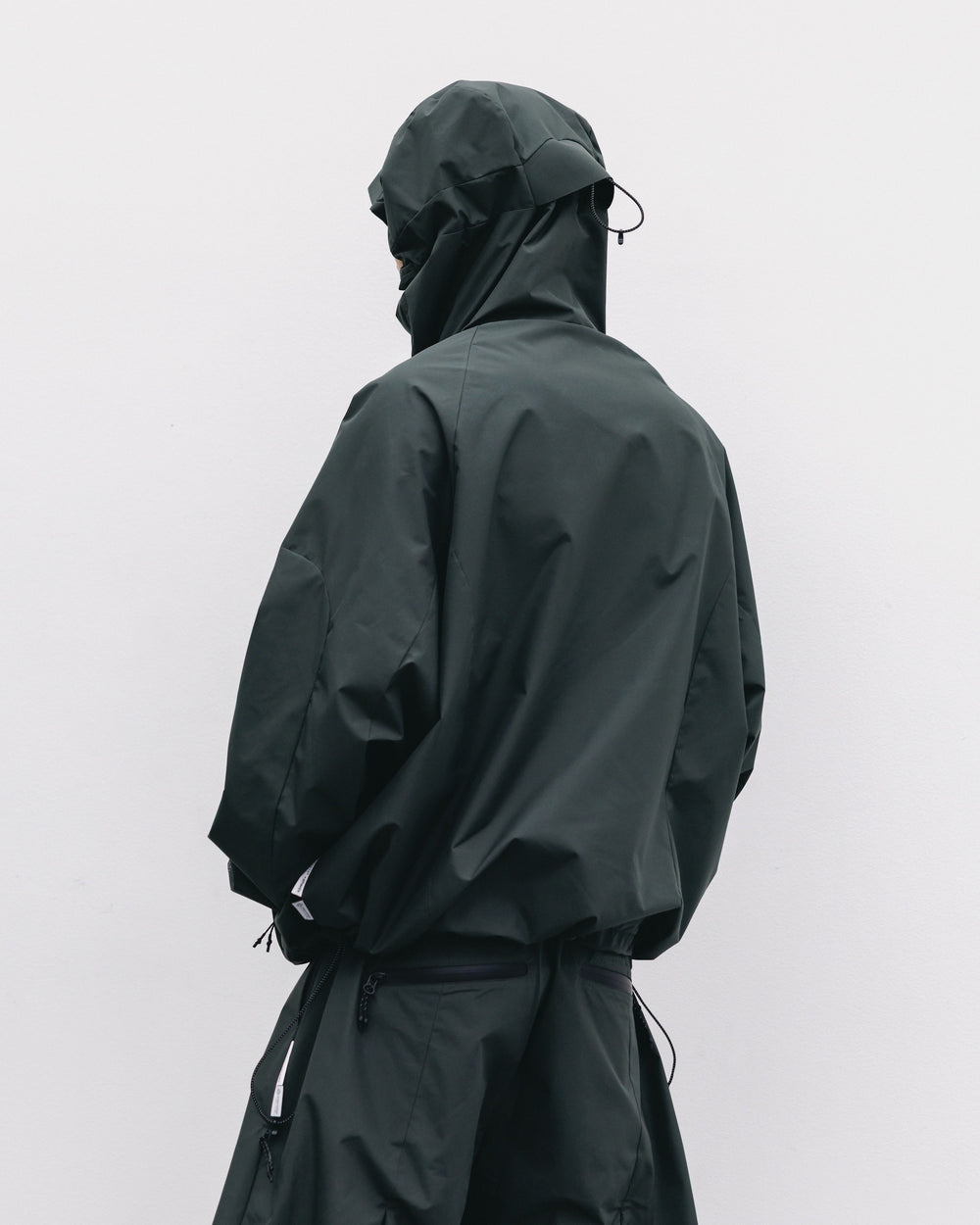 CLESSTE / +Phenix Windstopper ® By Gore-tex Labs City Mountain Jacket (Asphalt Gray)