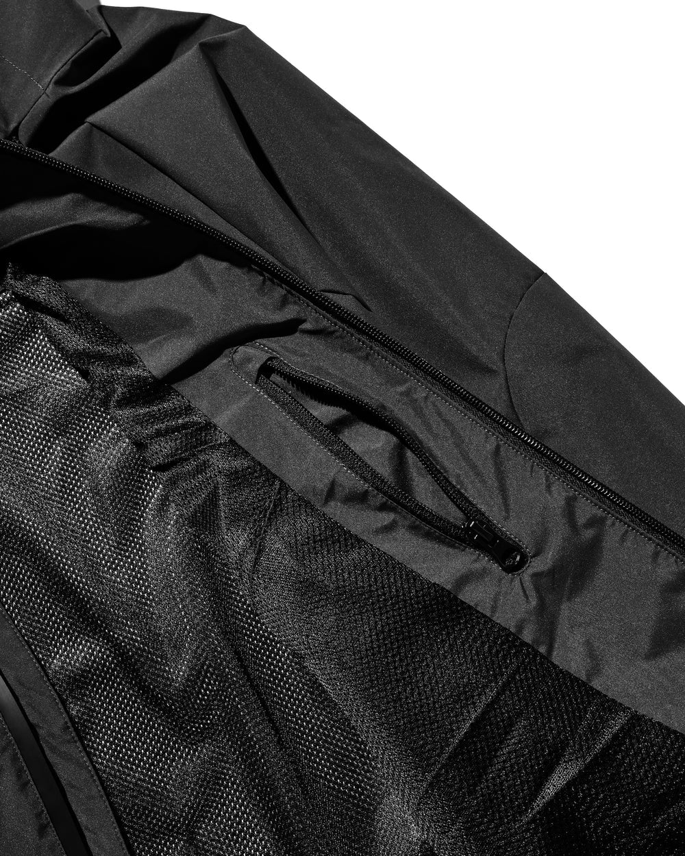 CLESSTE / +Phenix Windstopper ® By Gore-tex Labs City Mountain Jacket (Black)