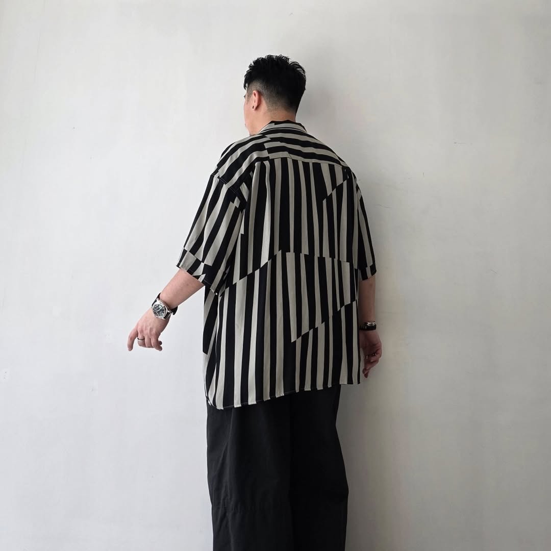 REVERBERATE / Open Collar Shirt Short Sleeve (White x Black)
