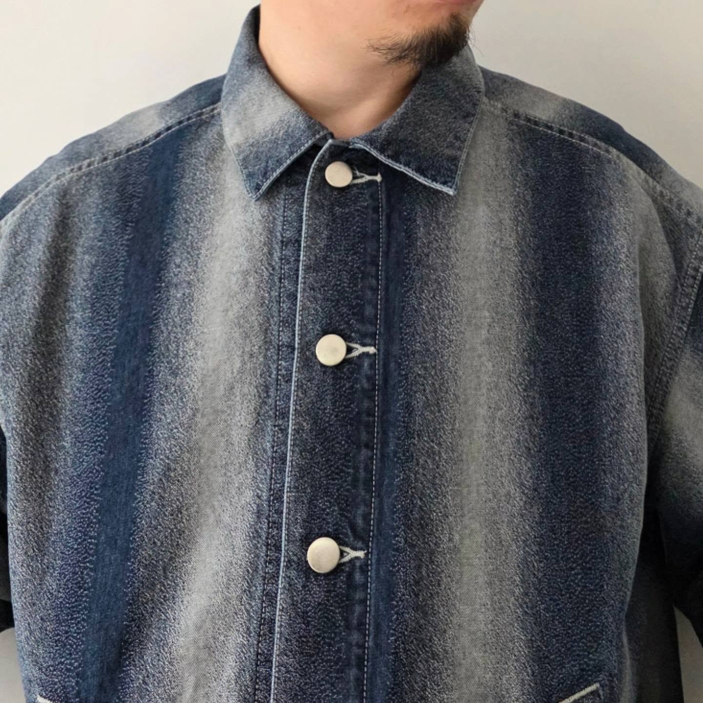 REVERBERATE / Gradation Denim Jacket (Sax Blue)