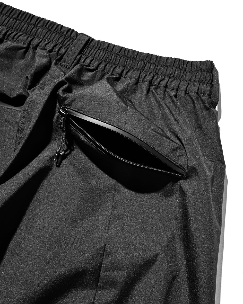 CLESSTE / +Phenix Windstopper ® By Gore-tex Labs City Barrel Leg Pants (Black)