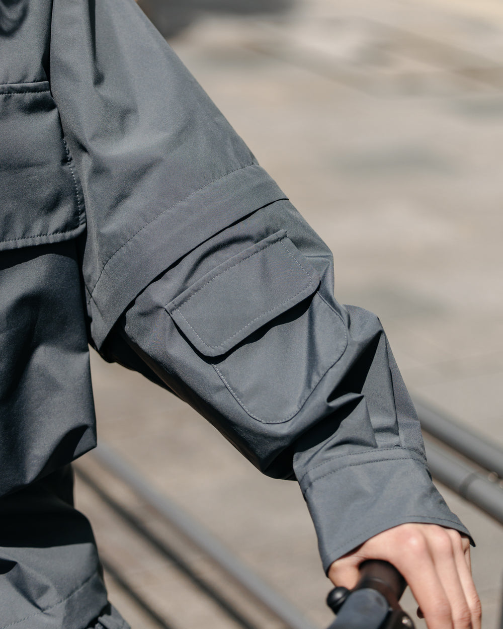 CLESSTE / +Phenix Windstopper® By Gore-Tex Labs Detachable Wading Shirt Jacket (Graphite Gray)