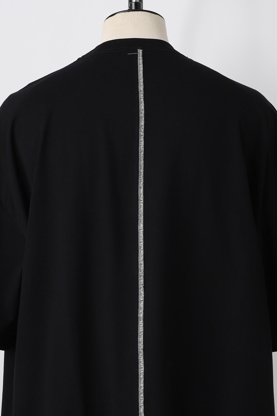 SHINYAKOZUKA / Massive Tee (Black)