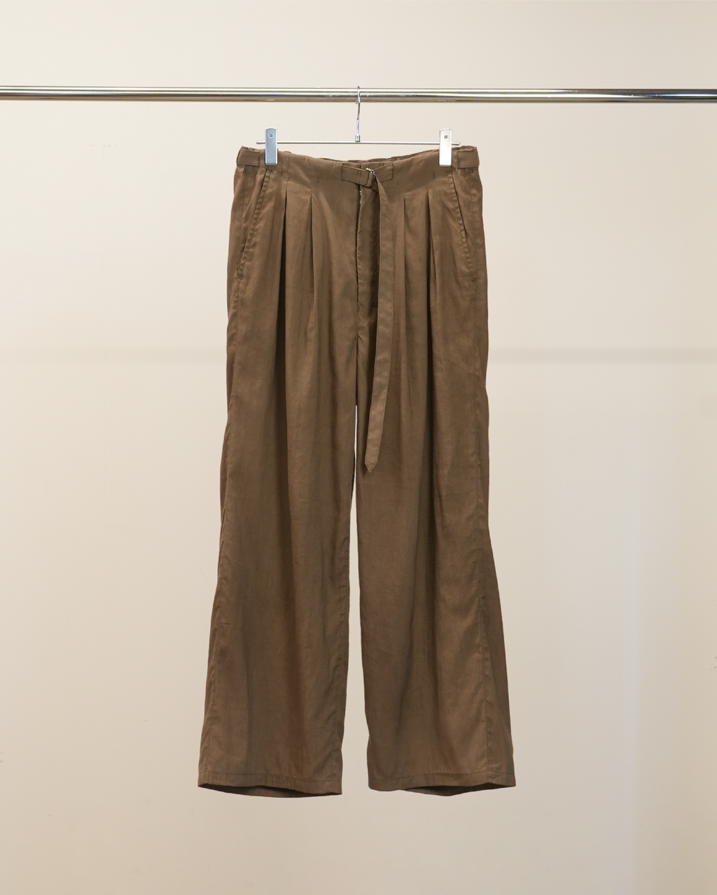 ANCELLM / Linen Poplin Belt-Less Slacks (Brown)
