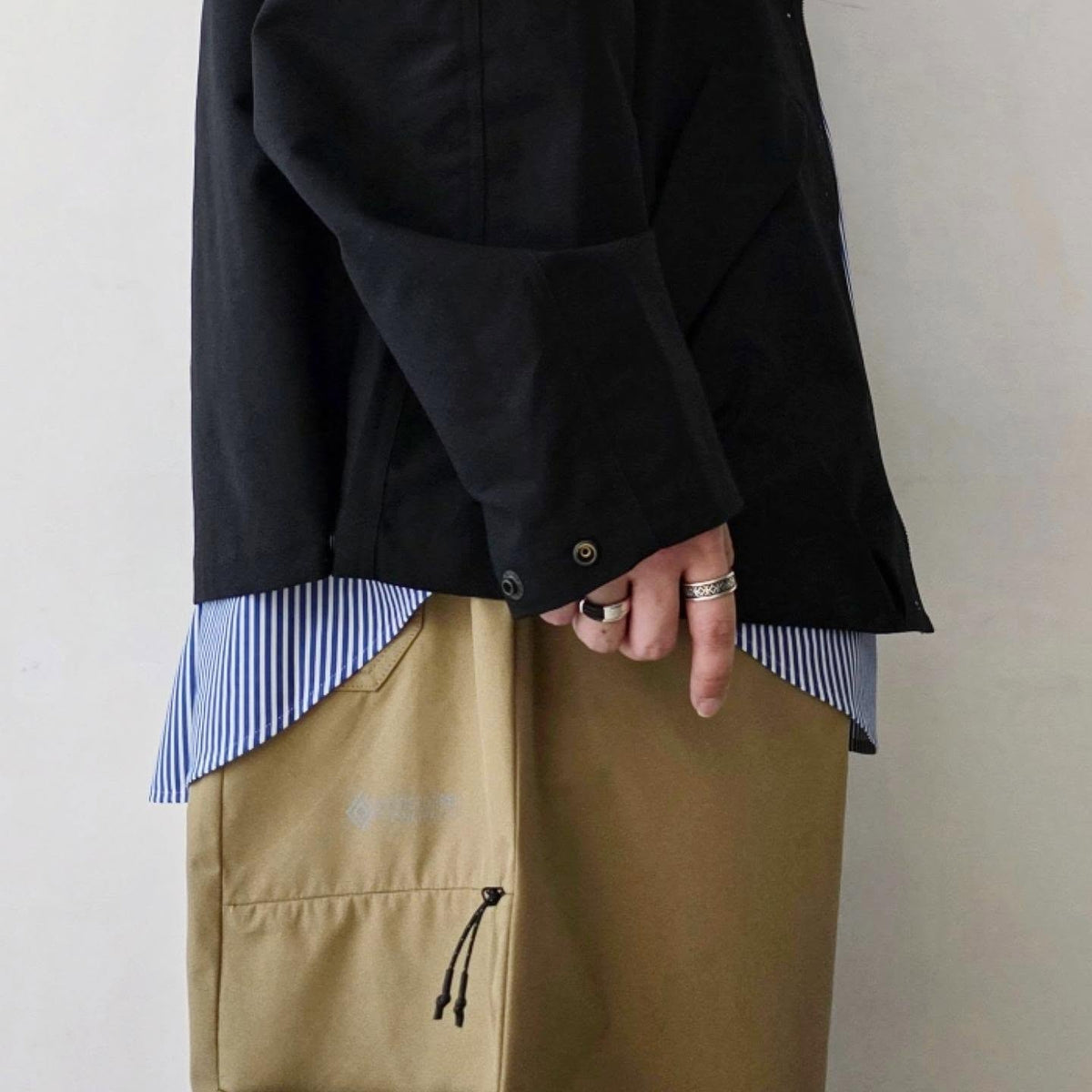 SHINYAKOZUKA / His Work Blouse With Powderfall (Black)