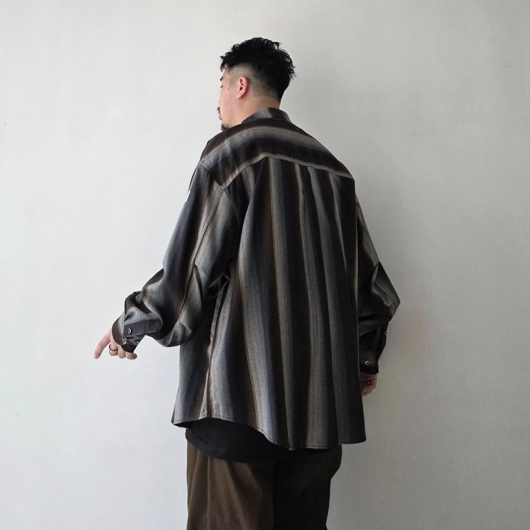 ELEPHANT TRIBAL FABRICS / Zip Ombre Stripe Shirt (Brown)