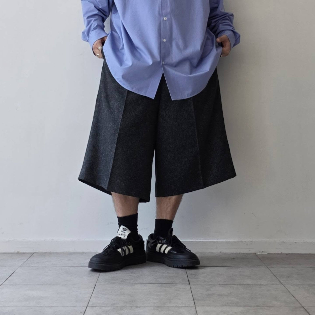 REVERBERATE / Tacked Shorts (Black)