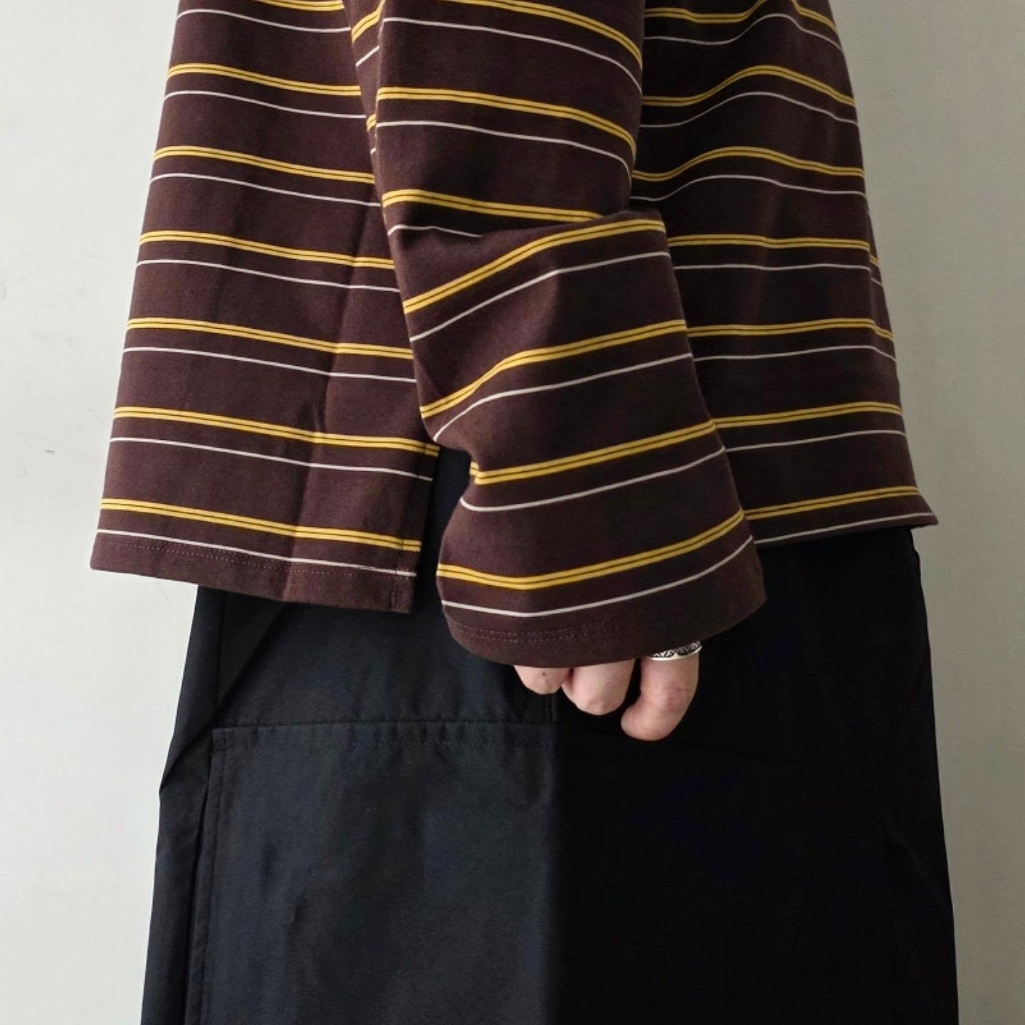 ANCELLM / Border LS T-Shirt (Marron)