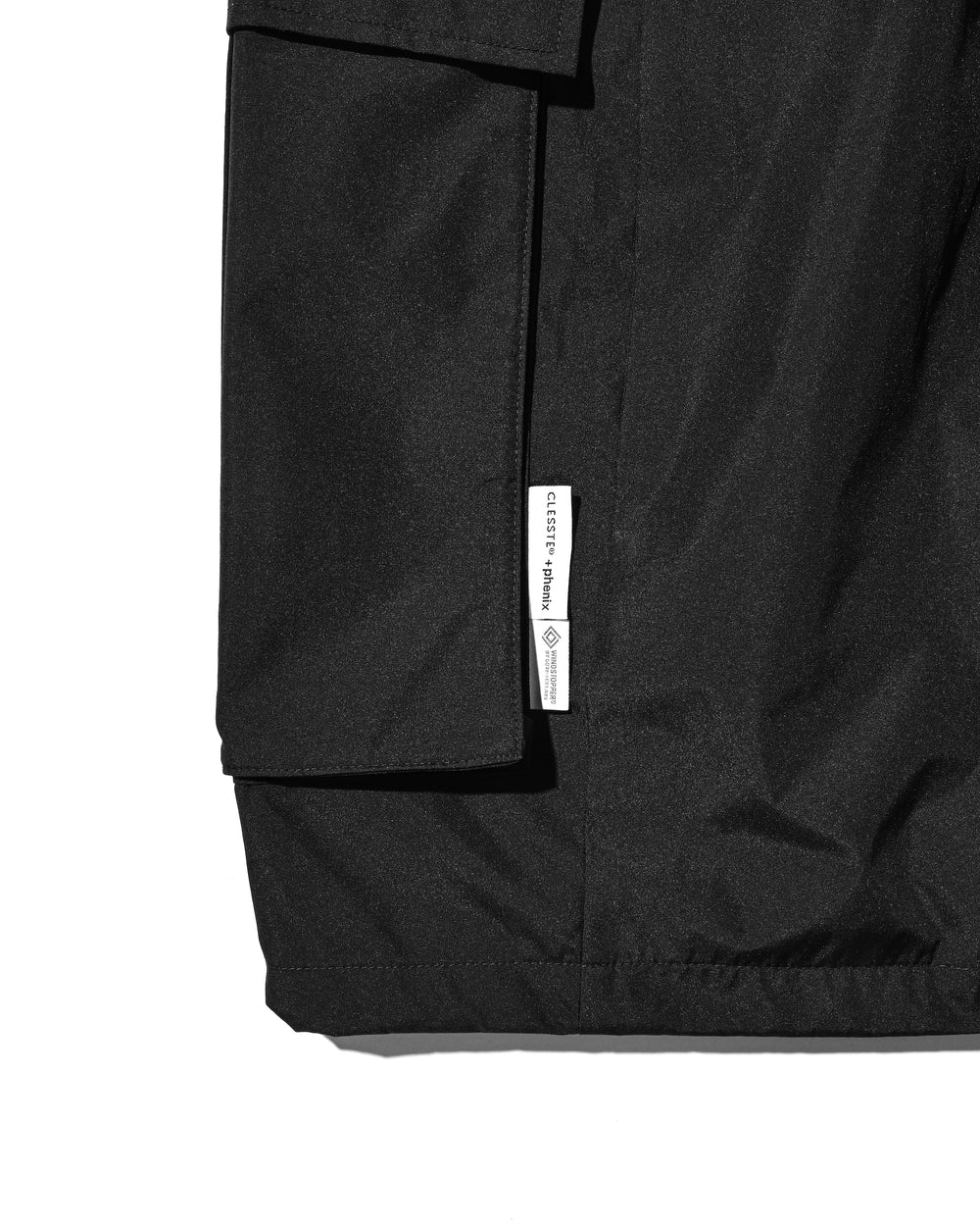 CLESSTE / +Phenix Windstopper ® By Gore-tex Labs City Mega Pocket Balloon Cargo Half Pants (Black)
