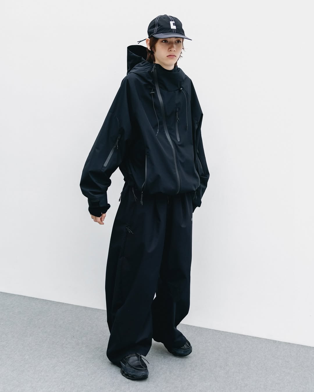 CLESSTE / +Phenix Windstopper ® By Gore-tex Labs City Mountain Jacket (Black)