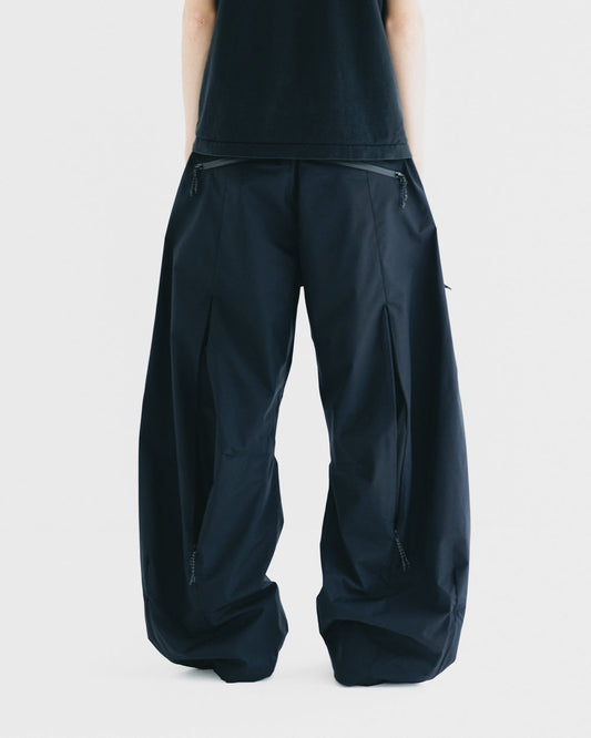 CLESSTE / +Phenix Windstopper ® By Gore-tex Labs City Barrel Leg Pants (Black)