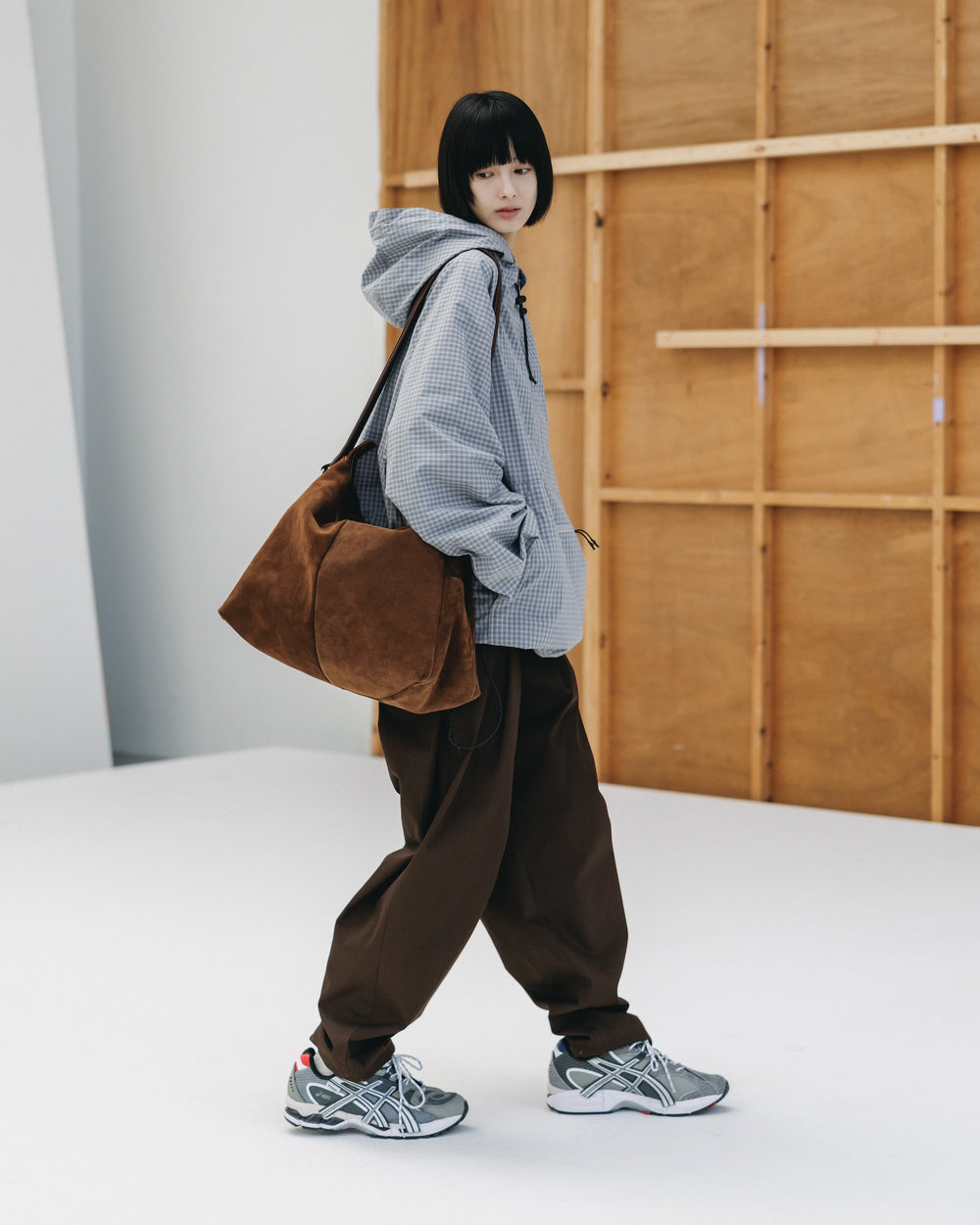 CLESSTE / Suede Nomad Bag (Brown)