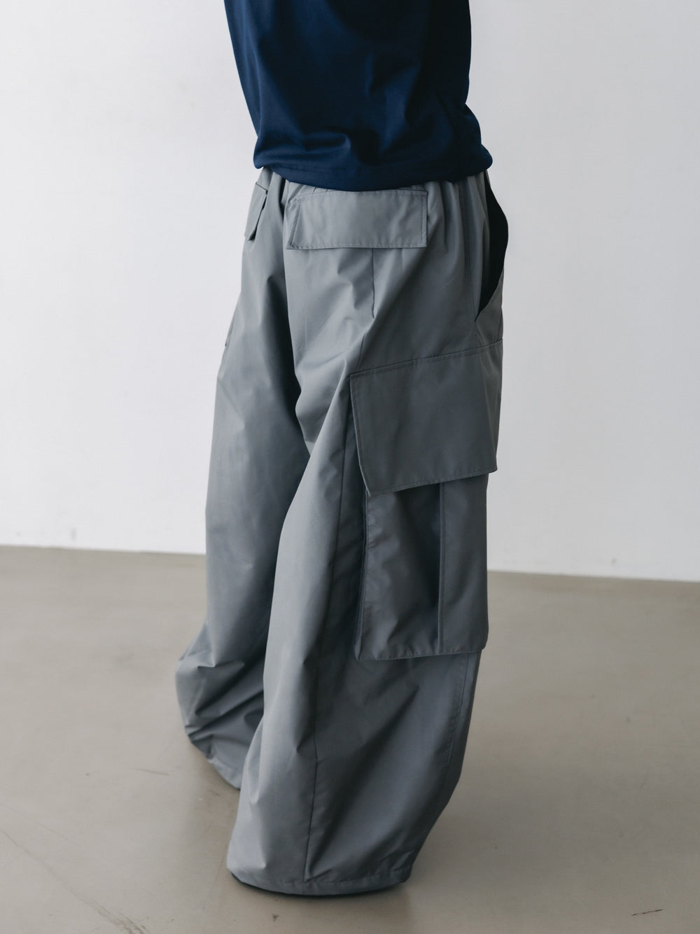 CLESSTE / +Phenix Windstopper ® By Gore-tex Labs City Mega Pocket Balloon Cargo Pants (Charcoal Gray)
