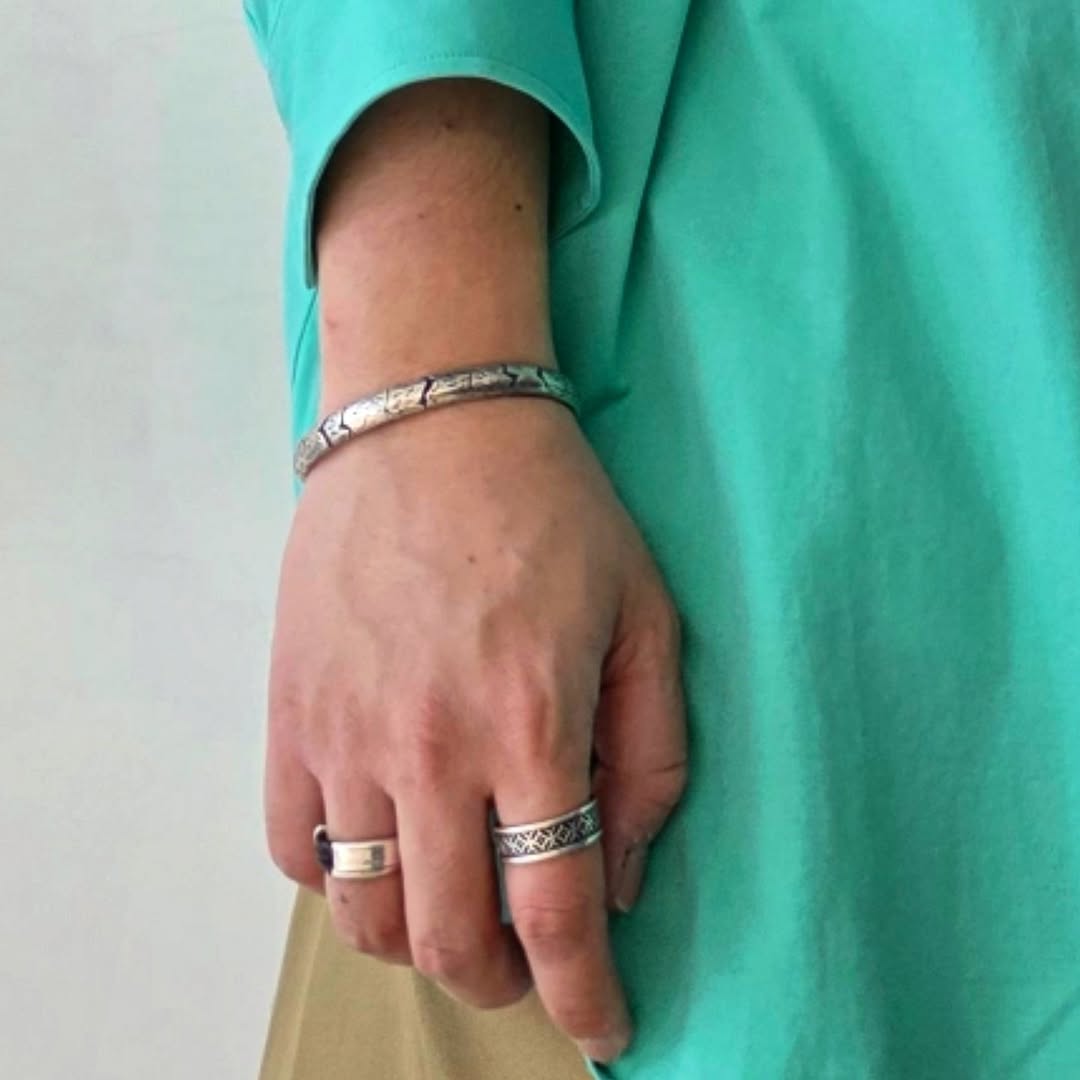 GIFT HAND / Crack Bangle 07 - 925 Sterling Silver